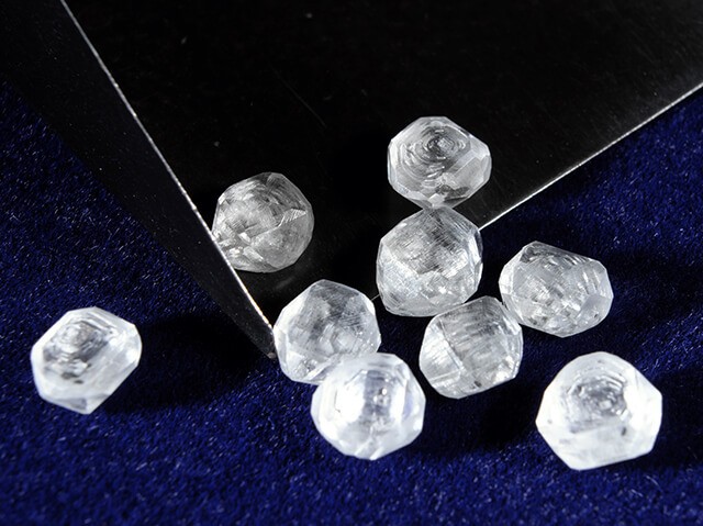 Lab-Grown Diamond (GemQuality)